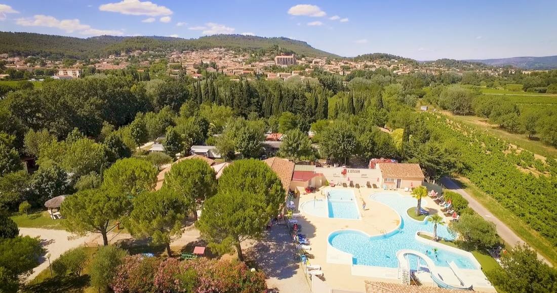 Camping *** The DOLIUM — Camping Site in Laudun-l'Ardoise