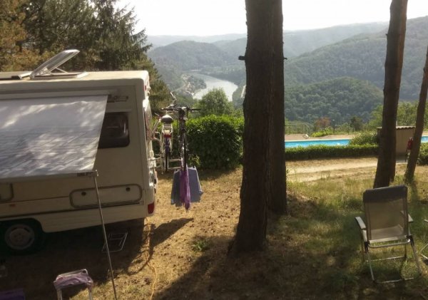 Le Dorier - Camping Associatif Naturiste (Naturisten Camping)