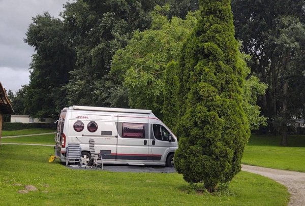 Camping Le Domaine des Chenes — Foto 4