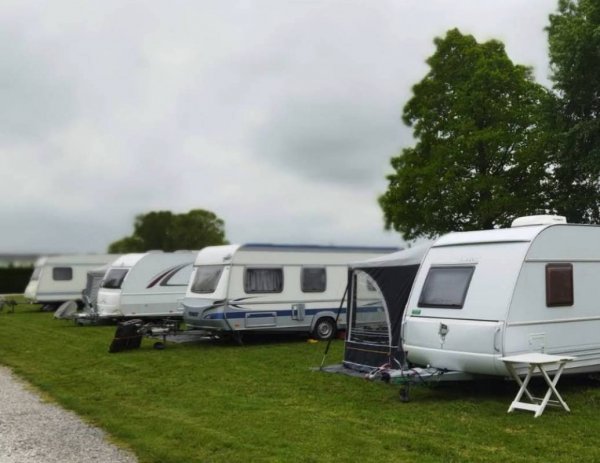 Camping Le Domaine des Chenes — Photo 3