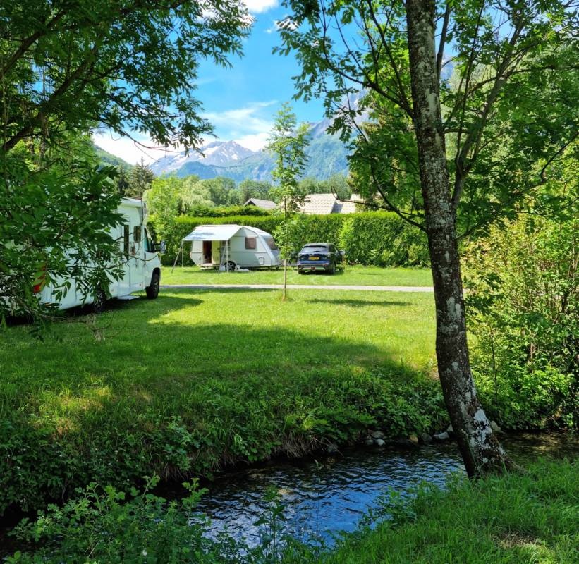 Camping Le Grand Calme — Camping in Allemont