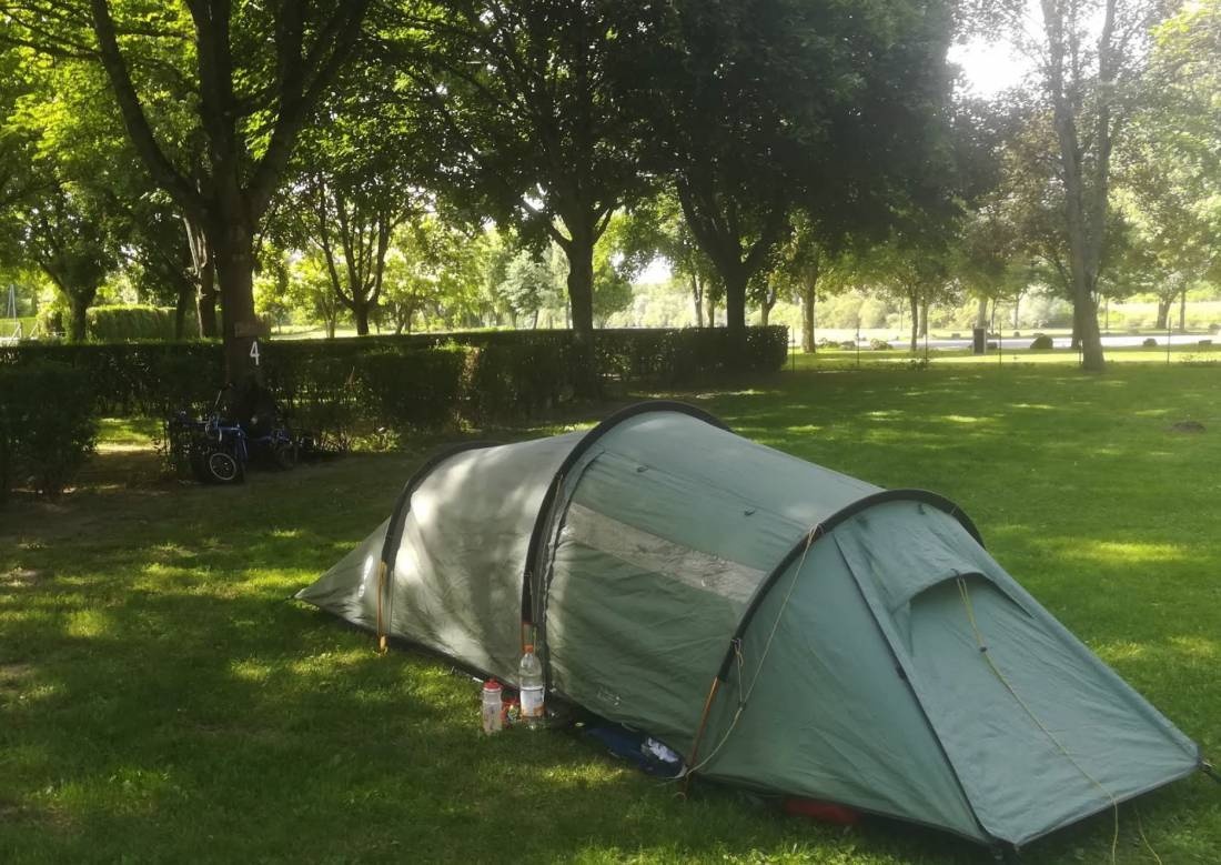 Camping Gué de Loire ** — Kemp in Diou