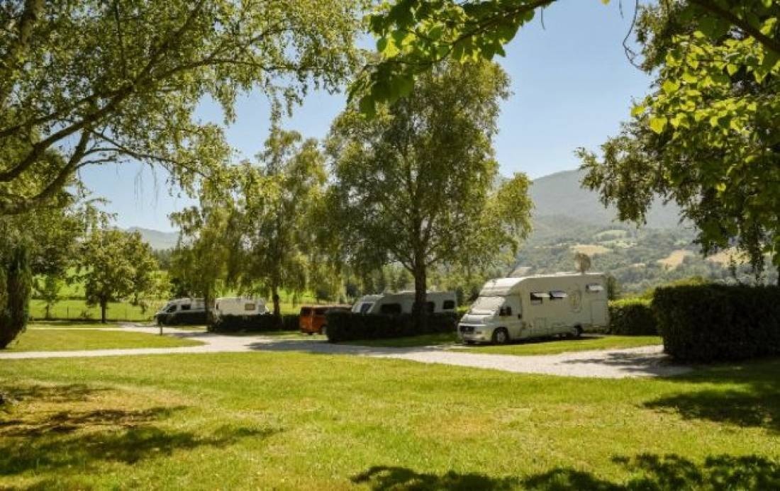 Camping de mon Village de Buzy — Camping in Buzy