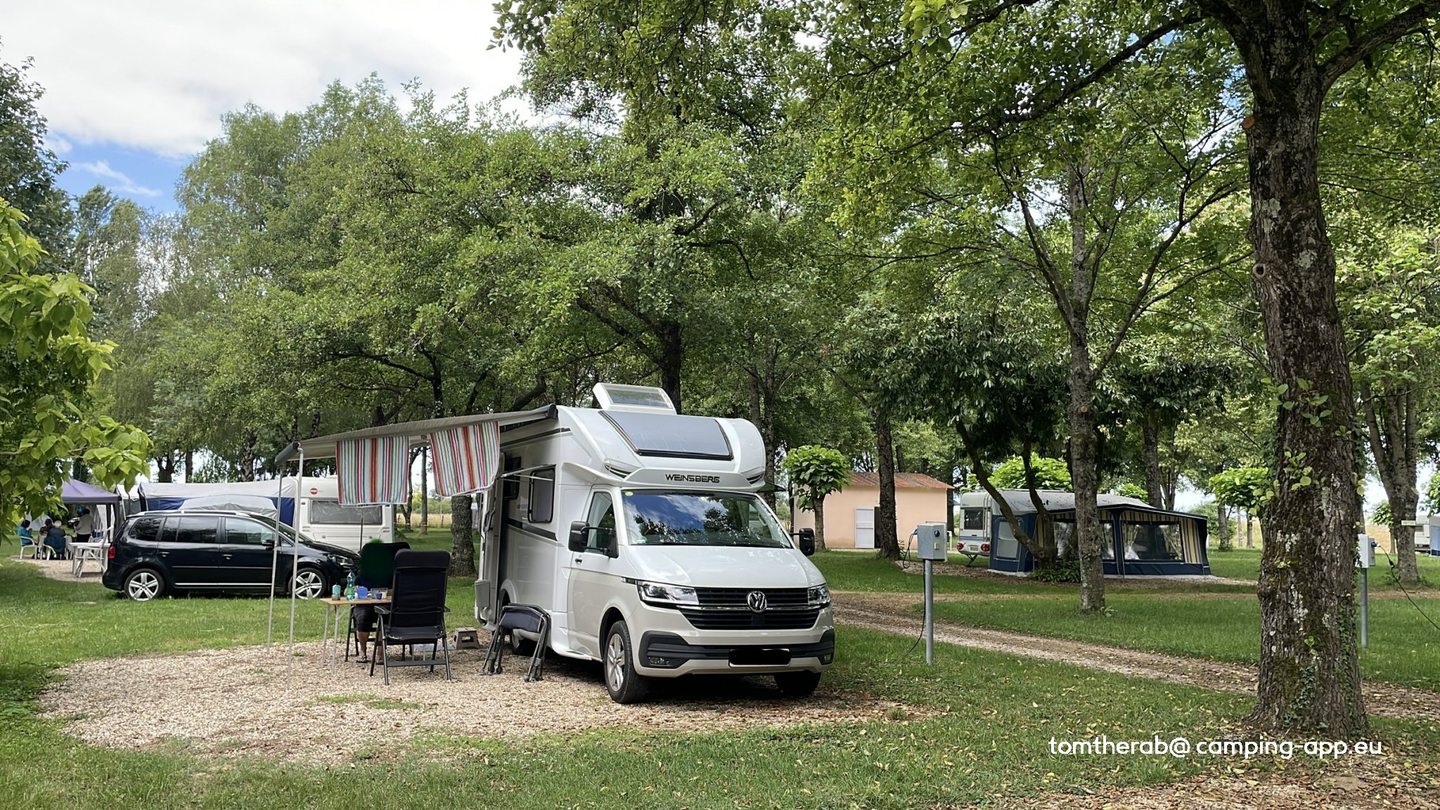 Camping Bords du Doubs — Camping in Petit-Noir