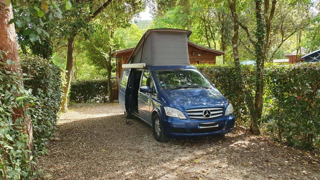 Camping Les Cascades **** — Cámping in La Roque-sur-Cèze