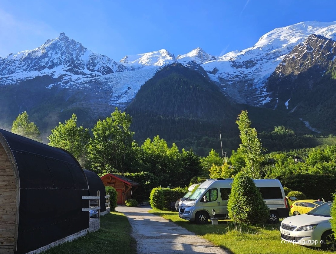 Camping des Ecureuils (max. Höhe 3,20 m) — Area da campeggio in Chamonix-Mont-Blanc