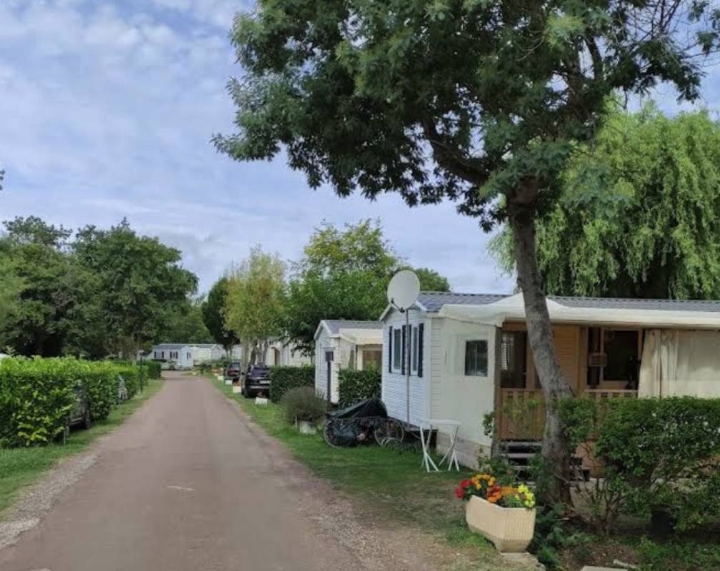 Camping Les Floralies **** — Campingplass in Dolus-d'Oléron