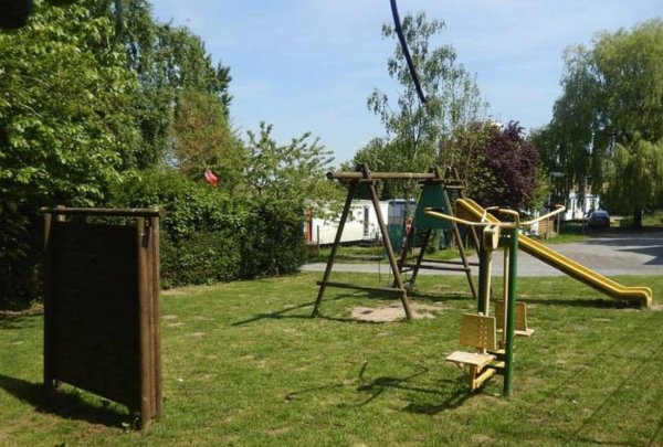 Camping Les Huit Rues Nord *** — Photo 2