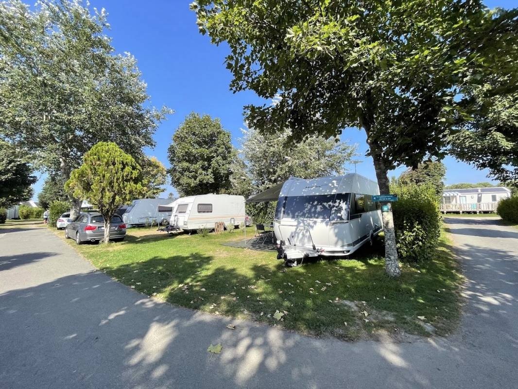 Camping Les Hortensias — Kemp in Loctudy