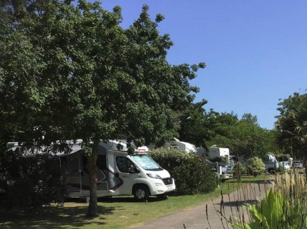 Camping Les Flots N°4