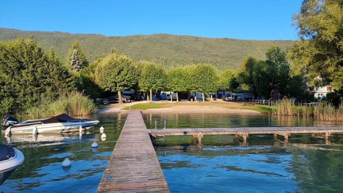 Camping Les Rives Du Lac *** — Cámping in Sévrier 