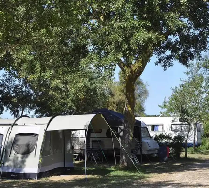 Camping Caravaning L'Océan *** — Kamp yeri in Dolus-d'Oléron