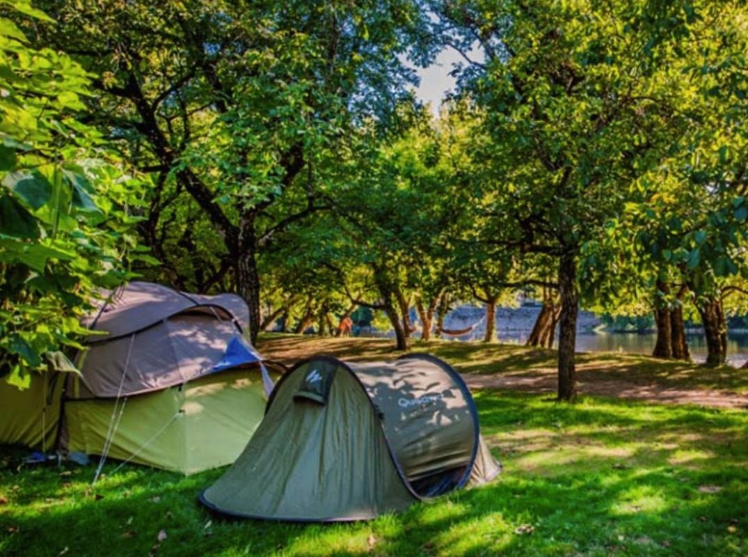 Camping du Port *** — Campingplats in Creysse 