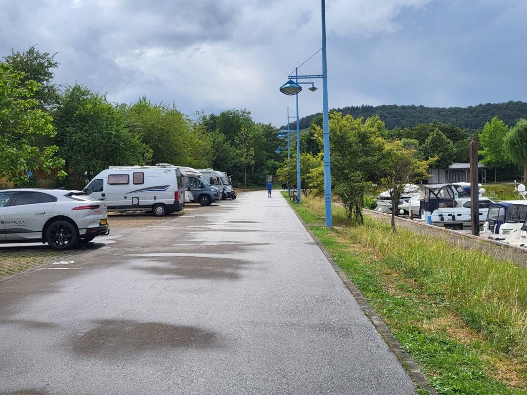 Stellplatz et Port de plaisance — Camperplads in Schengen