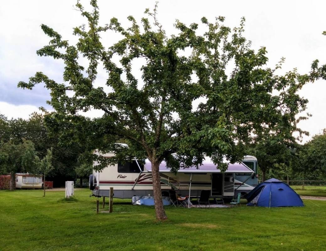Auberge Manoir de la Nocherie — Campingplads in Saint-Bômer-les-Forges