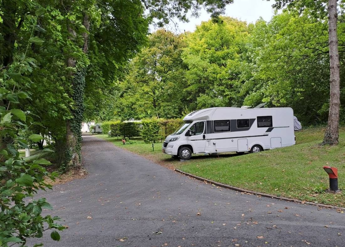 Stellplatz Loudun — Campervan Site in Loudun