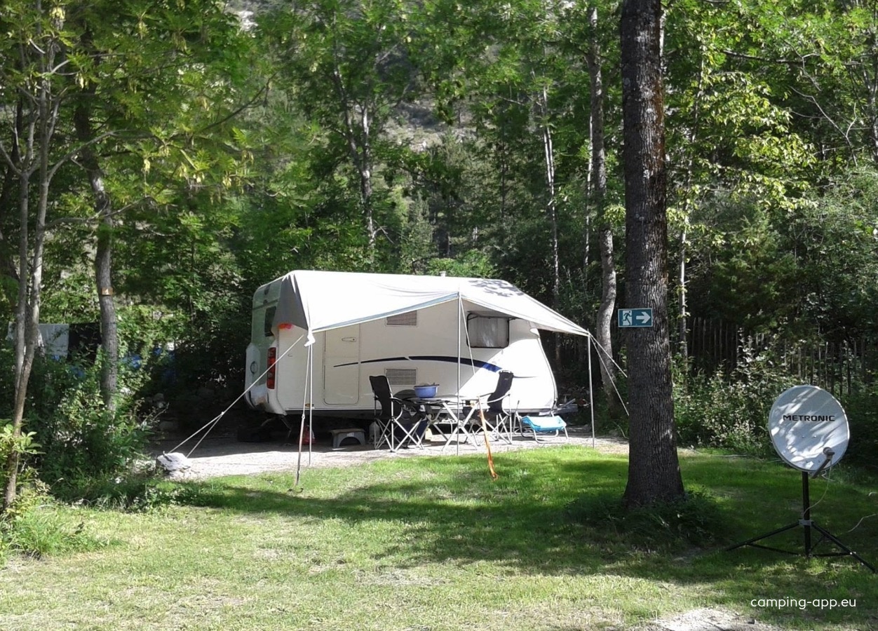 Camping Mandala *** — Kamp yeri in Prads-Haute-Bléone 