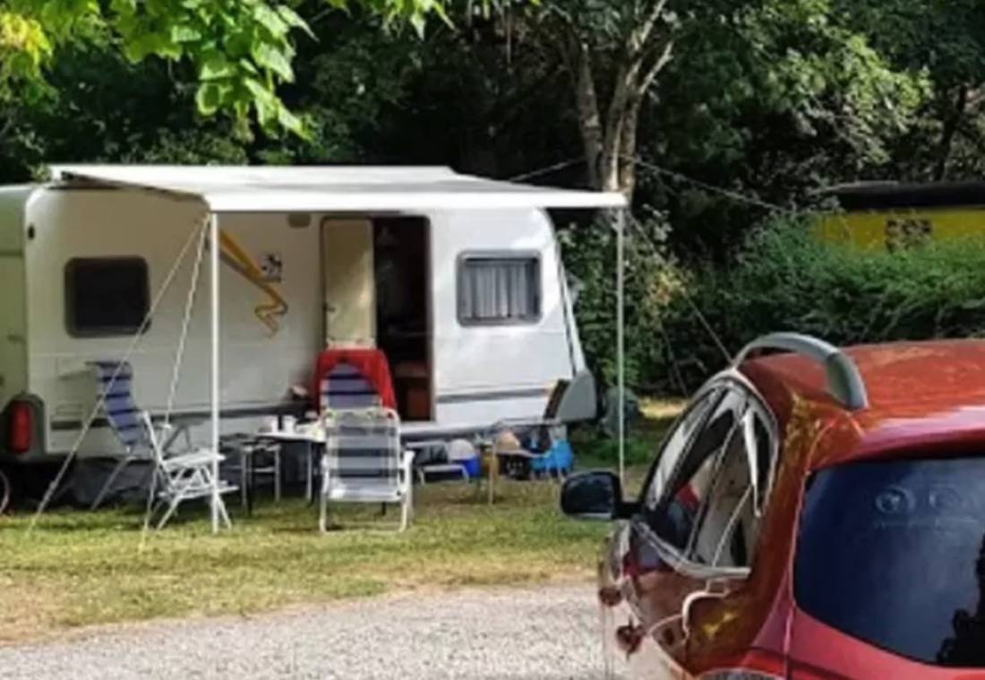 Camping Vert Lavende *** — Місце для кемпінгу in Belmont-sur-Rance