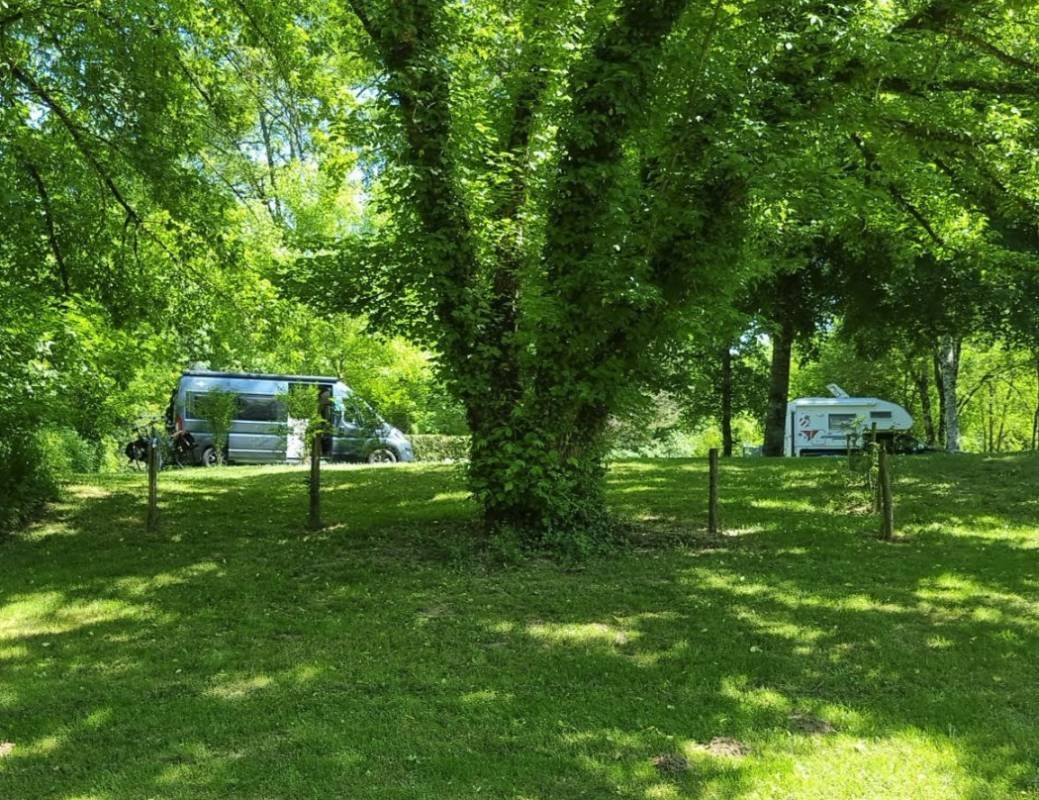Camping La Verte Rive **** — Kemping in Pinsac