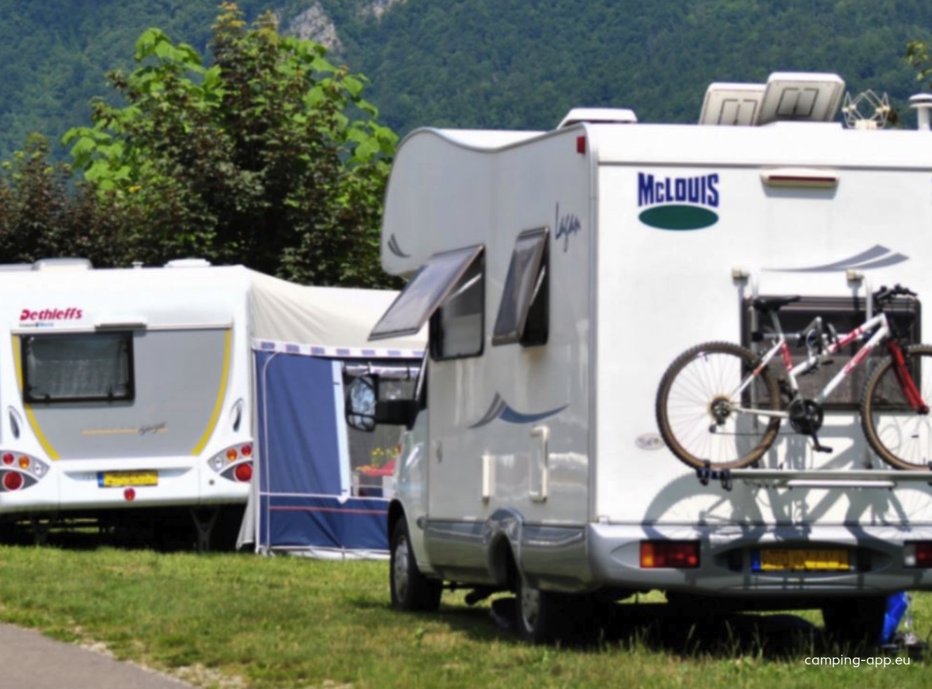 Camping La Ferme *** — Campingplass in Lathuile 