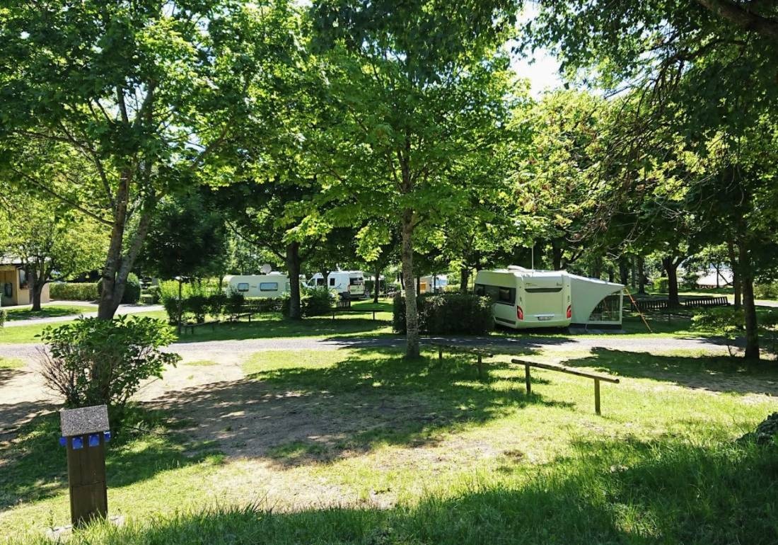 Camping Viginet *** — Area da campeggio in Saint-Nectaire