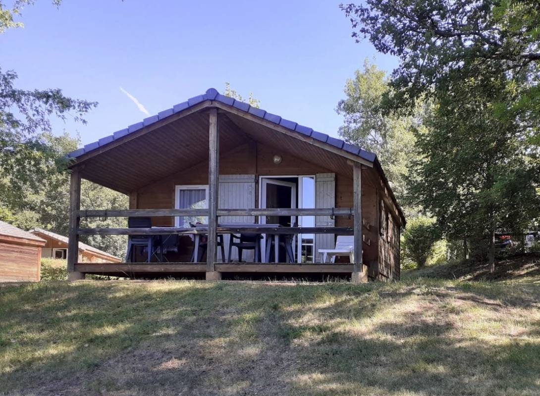 Camping Viginet *** — Sítio de acampamento in Saint-Nectaire