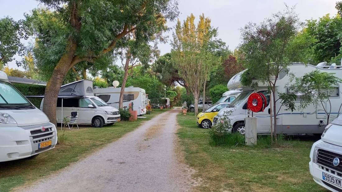 Le Paradis — Campingplats in Sérignan / Occitanie
