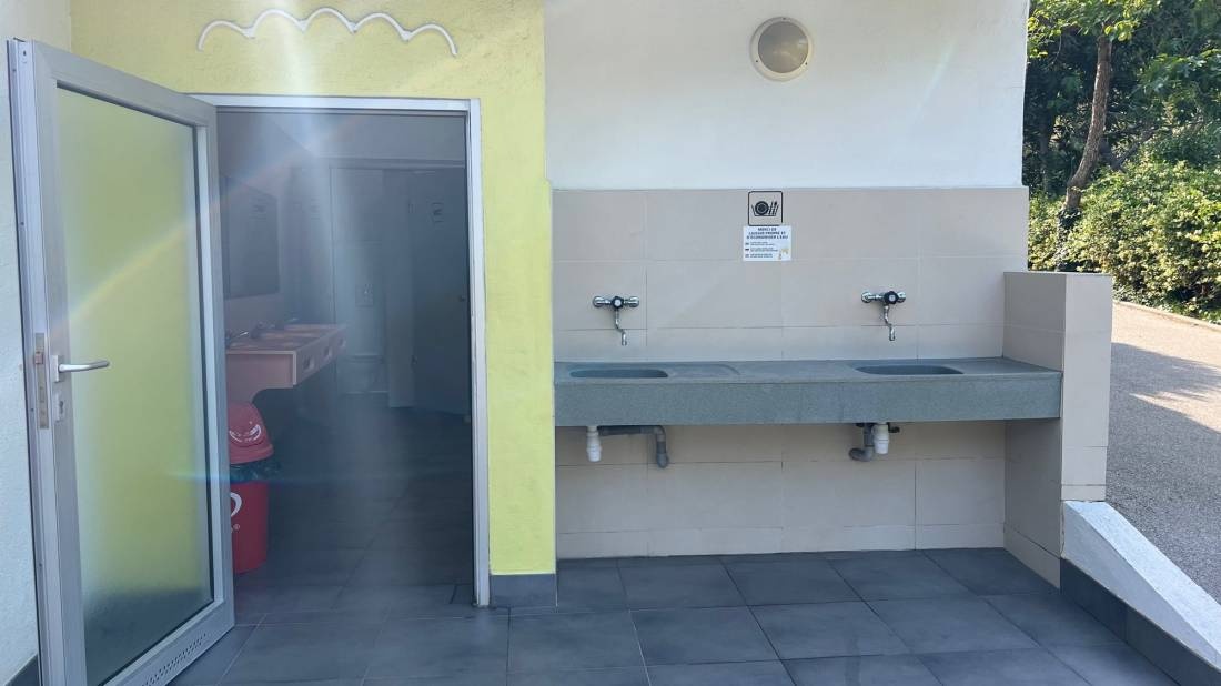 Camping Le Val Fleuri *** — Camping Site in Cagnes-sur-Mer 