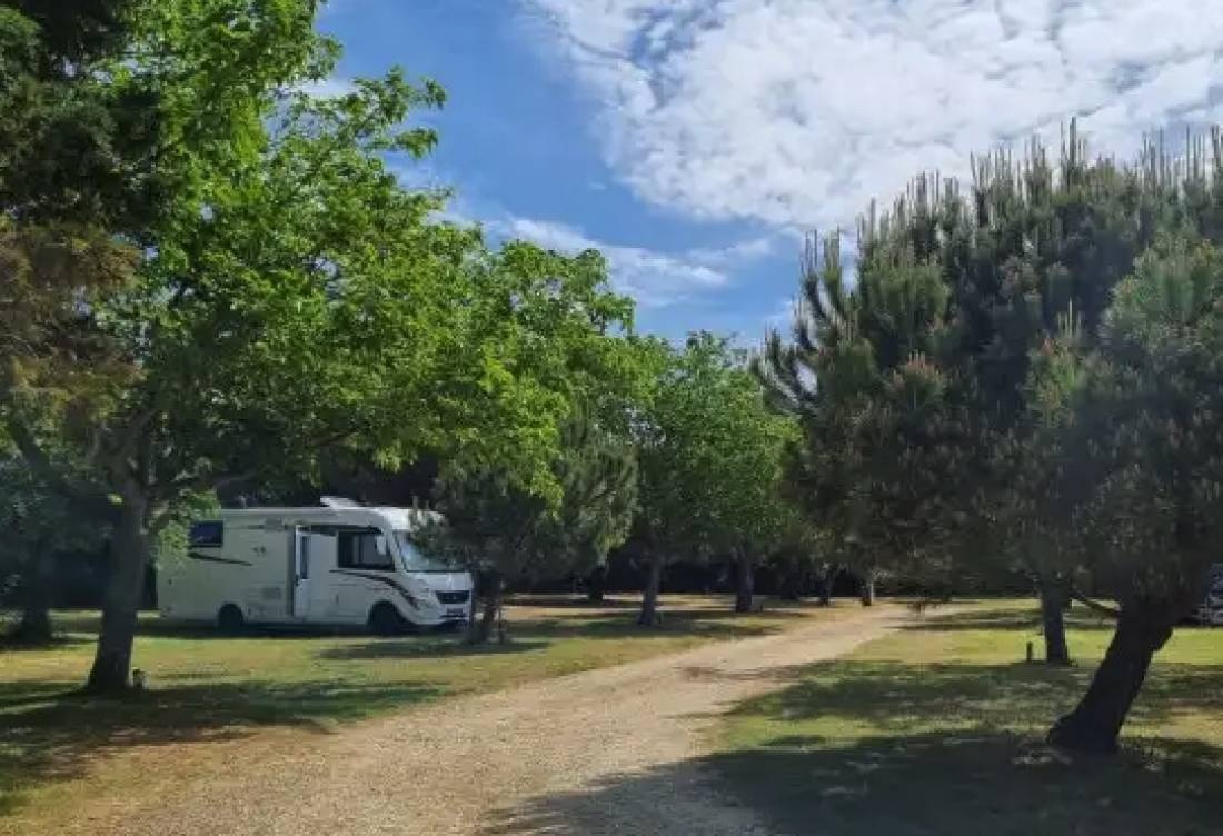Stellplatz Port-des-Barques — Campingplatz in Port-des-Barques