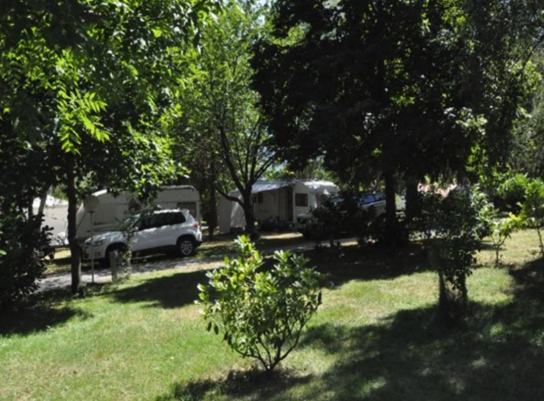 Camping Midi-Pyrénées **** — Kemping in Montréjeau