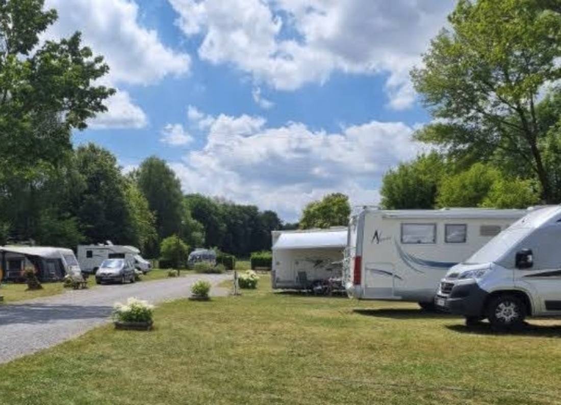 Stellplatz Felleries — Stellplatz in Felleries