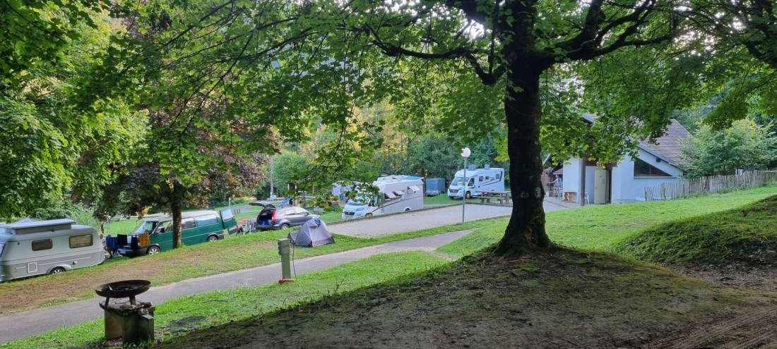 Les Grands Champs — Kemping in Saint-Hippolyte