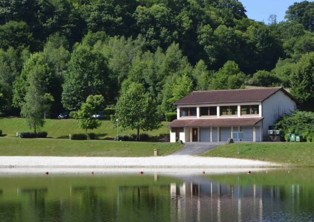 Camping Soleil Levant ** — Camping in Saint-Martin-Terressus