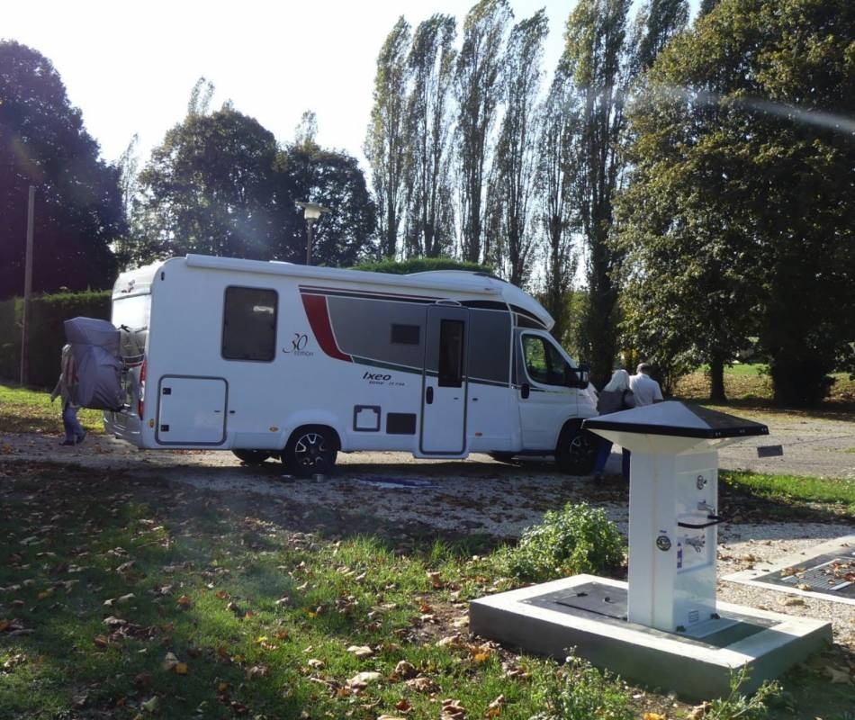 Camping Municipal de la Risle — Camping in La Neuve-Lyre