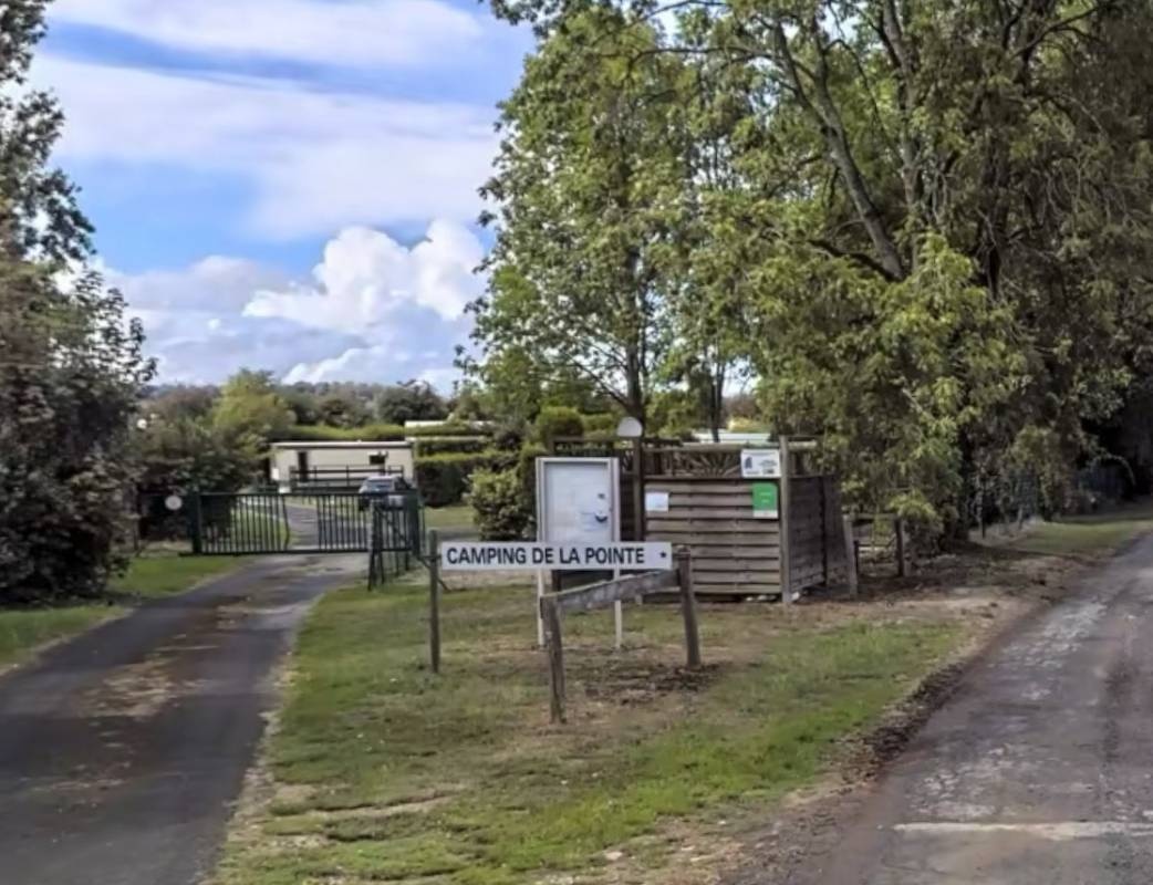 Camping De La Pointe — Campingplass in Frise