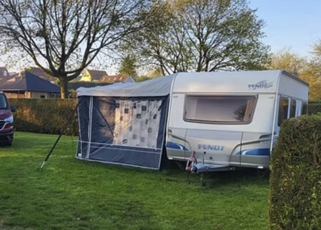 Camping Conlie — Campingplass in Conlie