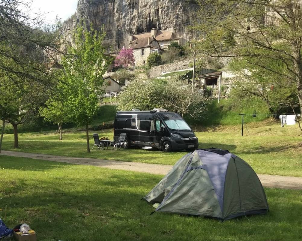Camping Municipal Cantal — Camping in Cabrerets