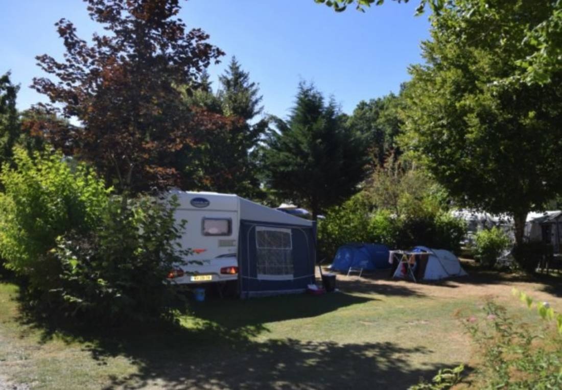 Camping Chantegril *** — Campingplads in Liginiac