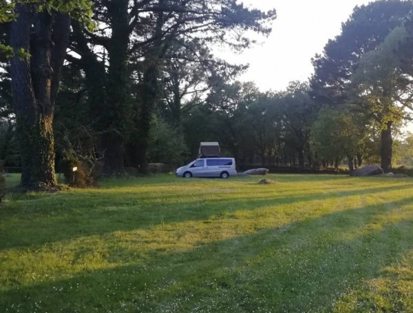 Camping des Pierres Debout ** — Photo 3