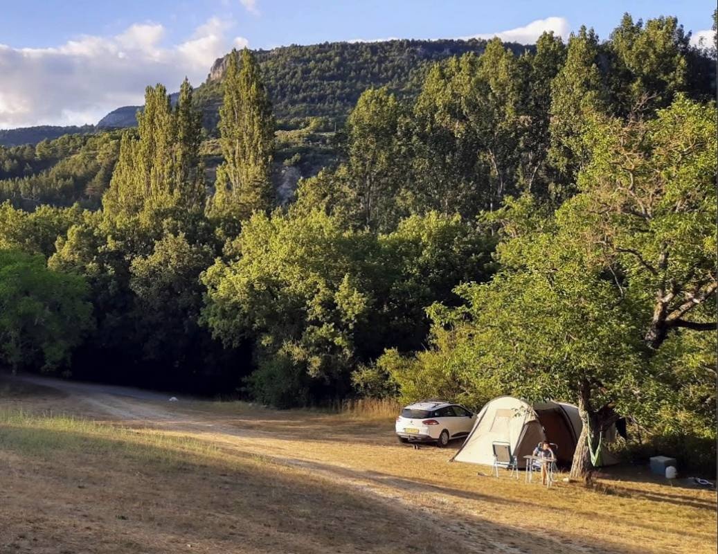 Camping La Ferme de Clareau — Camping Site in La Motte-Chalancon