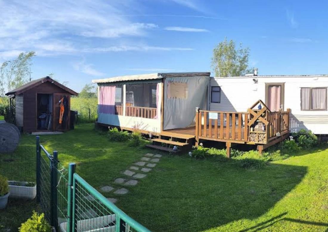 Domaine de la Grise Pierre — Camping Site in Sainte-Marie-Kerque