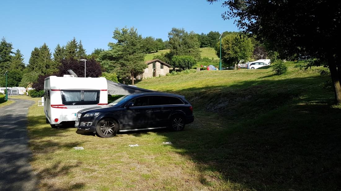 Camping Municipal du Châtelard — 露营地 in Sainte-Catherine