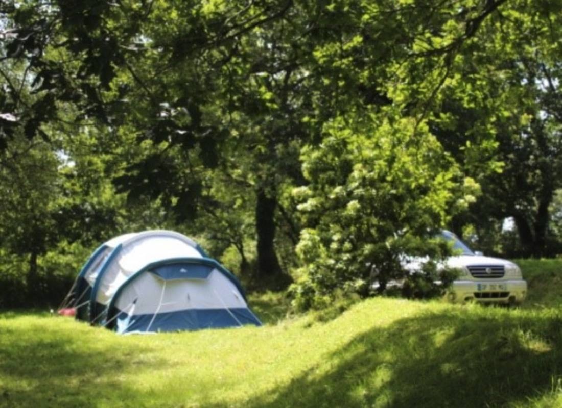 Camping Municipal Botmeur — Campingplass in Botmeur