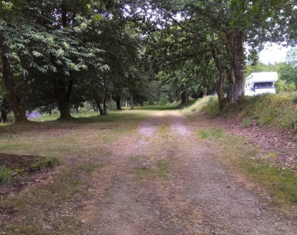 Camping Municipal Botmeur — Campingplads in Botmeur