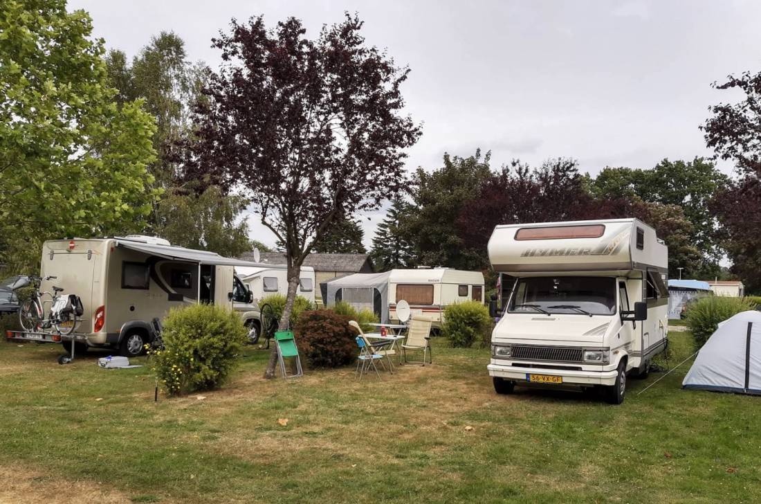 Camping du-Vièvre ** — Kamp yeri in Saint-Georges-du-Vièvre 