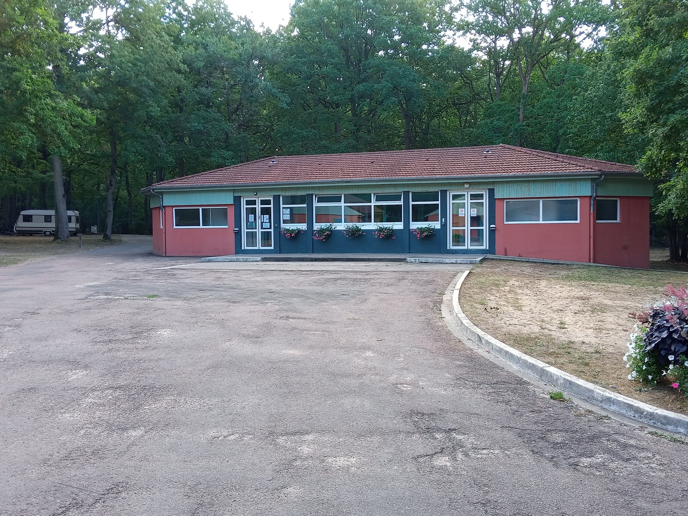 Camping de la Forêt *** — Campingplads in Montargis / Centre-Val de Loire