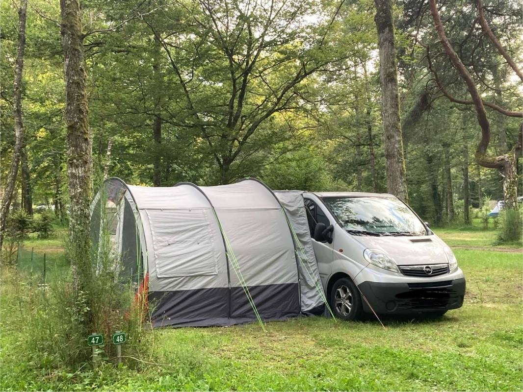 La Calanque — Kemping in Saint-Fargeau / Bourgogne Franche-Comté