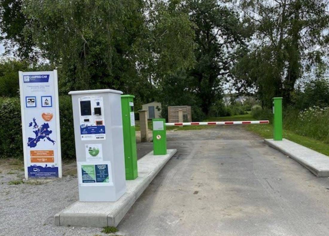 Stellplatz Segré-en-Anjou Bleu — Bobilplass in Segré-en-Anjou Bleu