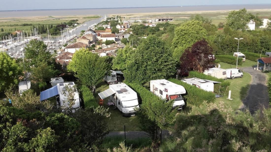 Camping Municipal Bel Air — Camping Site in Mortagne-sur-Gironde / Nouvelle-Aquitaine