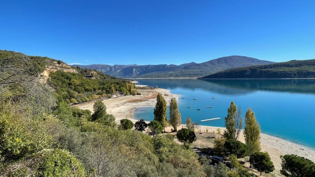 Camping Les Roches ** — Campingplads in Sainte-Croix-du-Verdon 